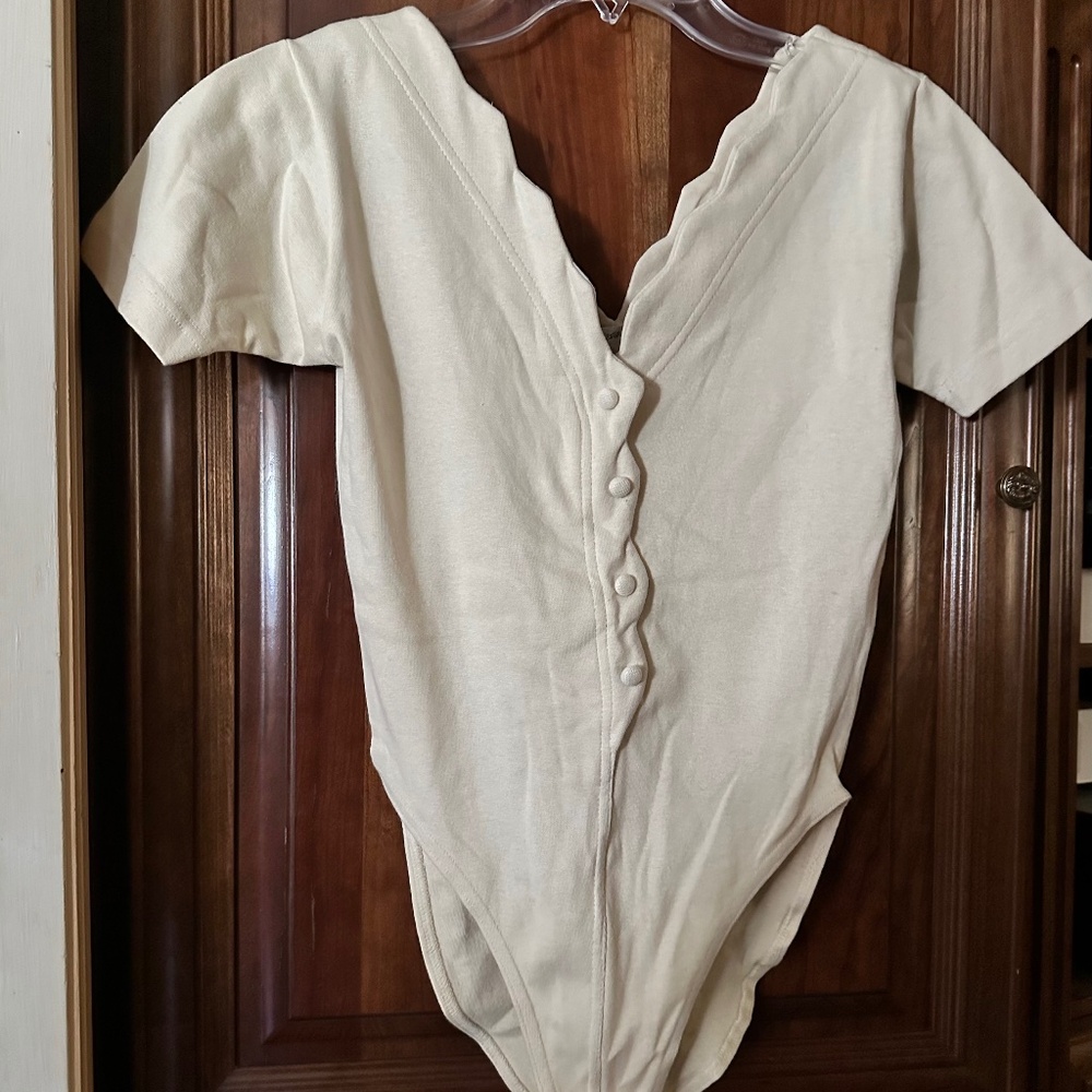 Bodysuit Ivory Women’s Size Medium NEW with Tag